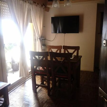 Calido En Parque Lezama Apartment Buenos Aires Bagian luar foto