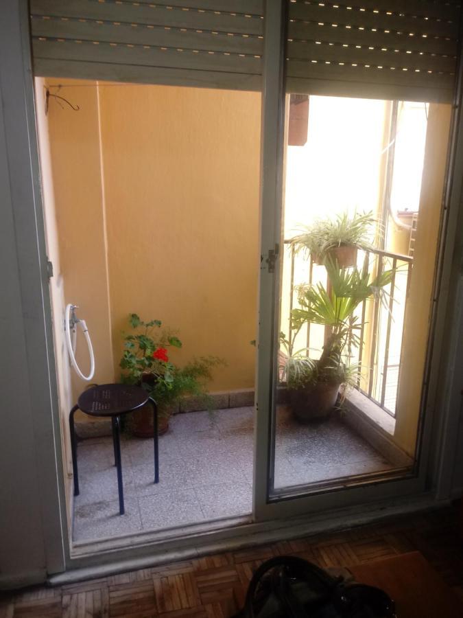 Calido En Parque Lezama Apartment Buenos Aires Bagian luar foto