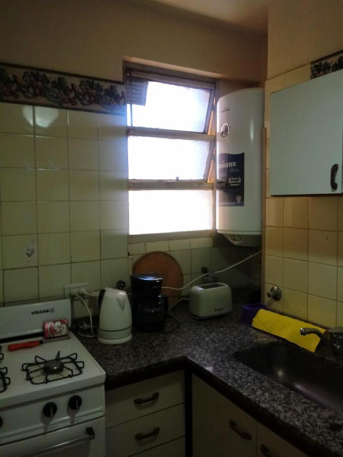 Calido En Parque Lezama Apartment Buenos Aires Bagian luar foto