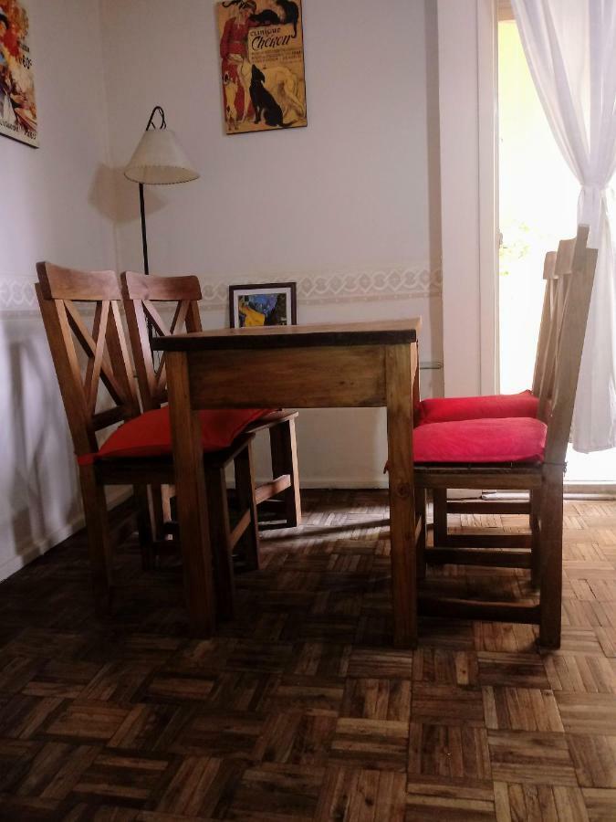 Calido En Parque Lezama Apartment Buenos Aires Bagian luar foto
