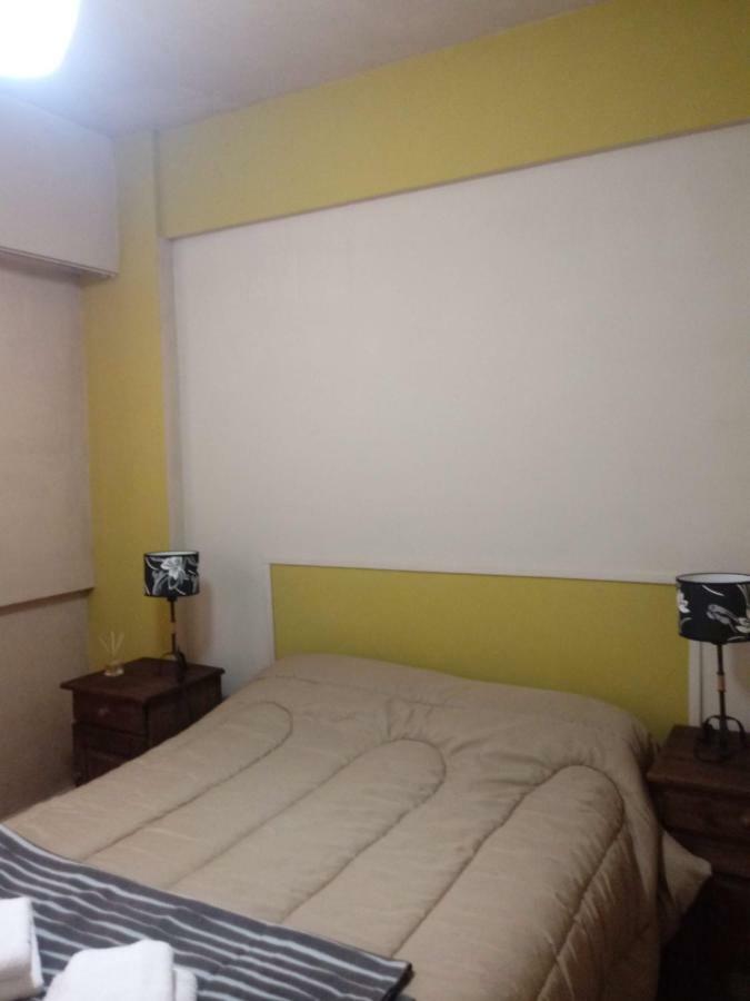 Calido En Parque Lezama Apartment Buenos Aires Bagian luar foto