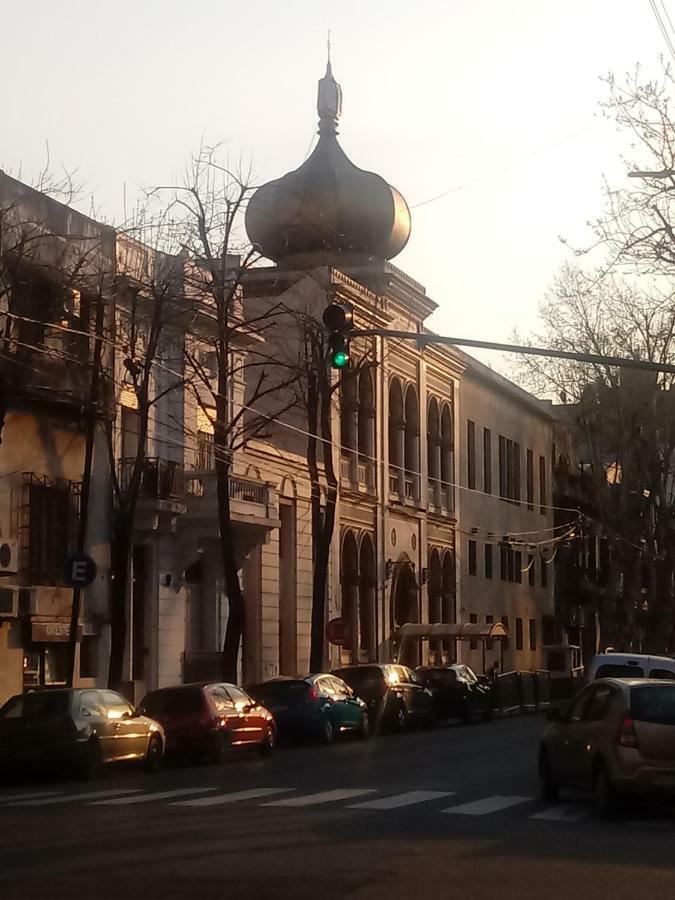 Calido En Parque Lezama Apartment Buenos Aires Bagian luar foto