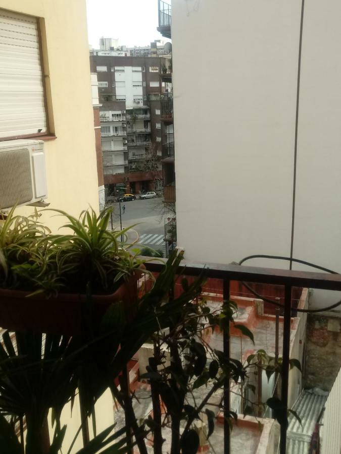 Calido En Parque Lezama Apartment Buenos Aires Bagian luar foto